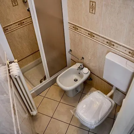 Lejlighed Forever Sunrise: In Centro Alba (Piedmont)