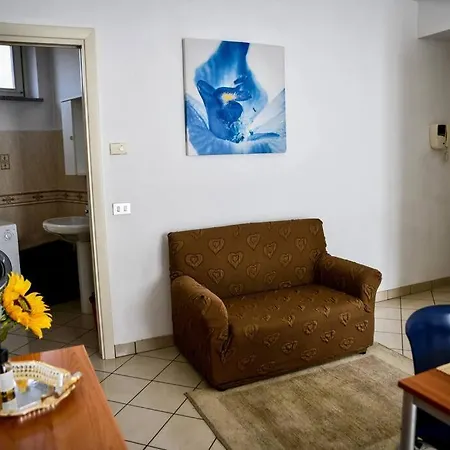 Forever Sunrise: In Centro Apartment