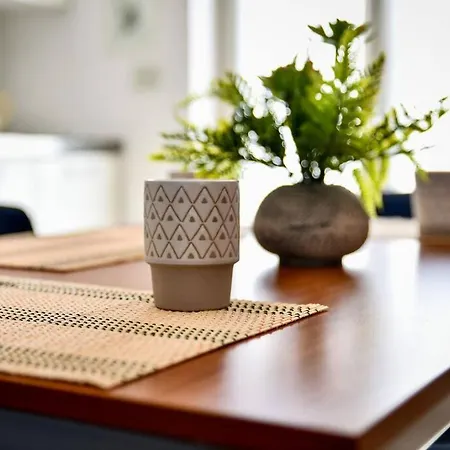 Forever Sunrise: In Centro Lejlighed